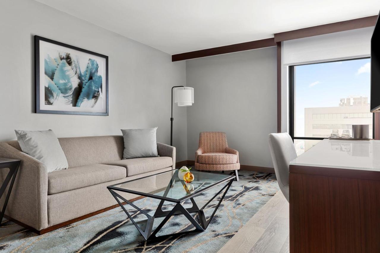 Отель Marriott San Antonio Airport Экстерьер фото